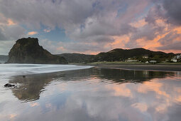 Lion Rock, Piha, Auckland, Nordinsel, Neuseeland