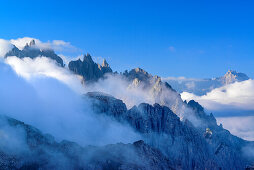 Cadini range with clouds, hut Auronzo-Huette, Drei Zinnen, Tre Cime di Lavaredo, UNESCO World Heritage Site Dolomites, Dolomites, Veneto, Italy