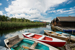 Boote und Bootshäuser, Staffelsee, Seehausen, bei Murnau, Oberbayern, Bayern, Deutschland