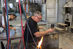 Silvano Signoretto, Berengo Studio, glassblowing, famous contemporary glass objects, made in Murano by international artists, Paul Fryer, Murano Island, Venice, Italy