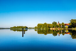 Eutiner Schloß und Großer Eutiner See, Eutin, Holsteinische Schweiz, Ostsee, Schleswig-Holstein, Deutschland