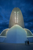 Auditorium von Santiago Calatrava in Santa Cruz de Tenerife bei Nacht, Santa Cruz, Teneriffa, Kanarische Inseln, Spanien, Europa