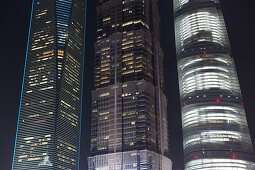 Nacht in Pudong, Skyline von Shanghai, Shanghai World Financial Center, Jinmao Tower, Shanghai Tower, beleuchtete Büros, financial district, Schanghai, Shanghai, China, Asien