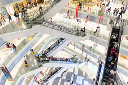 In einem Einkaufszentrum, Rolltreppen, Kaufrausch, Konsumtempel, Shopping, Schanghai, Shanghai, China, Asien
