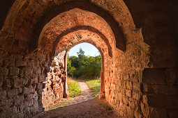 Gate to Drachenfels castle, near Busenberg, Dahner Felsenland, Palatinate Forest nature park, Rhineland-Palatinate, Germany