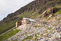Tschiervahütte des Schweizer Alpen-Club am Fuss des Piz Bernina, Rätische Alpen, Kanton Graubünden, Schweiz