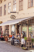 Café in der Fußgängerzone Haga Nygata im Stadtviertel Haga in Göteborg, Bohuslän, Västra Götalands län, Südschweden, Schweden, Skandinavien, Nordeuropa, Europa
