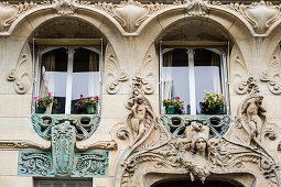 Art Deco facade, Avenue Rapp, Paris, Ile-de-France, France