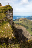 Tramper, hiker, Diedamskopf, between Au and Schoppernau, mountains, Bregenzerwald, Vorarlberg, Austria