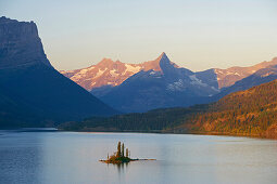 Sunrise , Wild Goose Island , Saint Mary Lake , Glacier National Park , Montana , U.S.A. , America