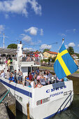 Steamboat Ceres in the lock on the Goeta Canal near Berg, close to Linkoeping, oestergoetland, South Sweden, Sweden, Scandinavia, Northern Europe