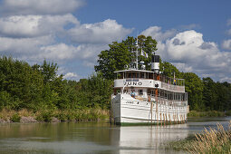 Historic Steamboat Juno on the Goeta Canal, Berg, close to Linkoeping, oestergoetland, South Sweden, Sweden, Scandinavia, Northern Europe