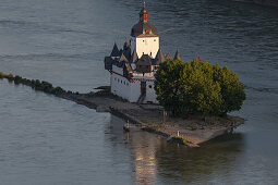 Pfalzgrafenstein Castle in the Rhine and Gutenfels Castle above, near Kaub, Upper Middle Rhine Valley, Rheinland-Palatinate, Germany, Europe