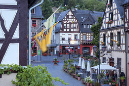 Marktplatz mit Weinhaus Weiler in Oberwesel, Oberes Mittelrheintal, Rheinland-Pfalz, Deutschland, Europa