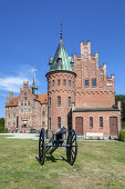 Renaissance-Schloss Egeskov auf der Insel Fünen, Dänische Südsee, Süddänemark, Dänemark, Nordeuropa, Europa