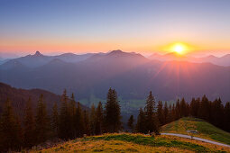 Chapel on Wallberg, view to the Bavarian Alps with the distinctive peak of Roßstein/ Buchstein, near Rottach-Egern am Tegernsee, Mangfallgebirge, Bavaria, Germany