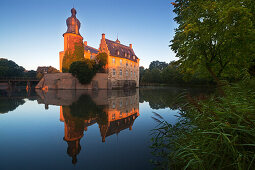 Gemen moated castle, Borken, Muensterland, North-Rhine Westphalia, Germany