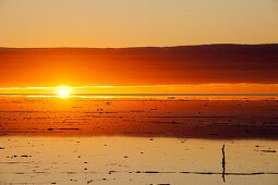 Sunrise at the enormous salt lake Lake Geirdner, Lake Geirdner, Australia, South Australia