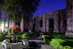 an der Ruine der Catedrale, Cartago, Costa Rica