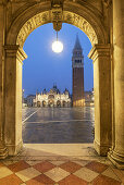 Piazza San Marco, Arches, St Marks Campanile, Venedig, Venezia, Venice, Italia, Europe