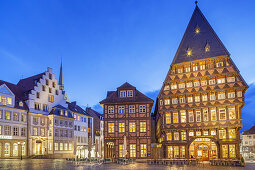 Marktplatz mit Knochenhaueramtshaus in der Altstadt von Hildesheim, Niedersachsen, Norddeutschland, Deutschland, Europa