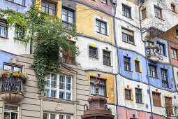 Famous building Hundertwasserhaus of Friedensreich Hundertwasser and Josef Krawina in Vienna, Eastern Austria, Austria, Europe