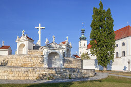 Calvary in front of pilgrimage basilica Unserer Lieben Frau in Frauenkirchen, Burgenland, Eastern Austria, Austria, Europe