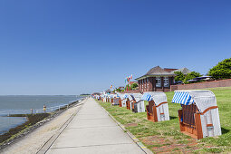 Strand in Wilhelmshaven am Jadebusen, Ostfriesland, Niedersachsen, Norddeutschland, Deutschland, Europa