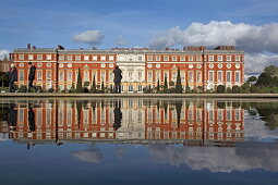 Park und Palace, Hampton Court, Richmond upon Thames, Surrey, England