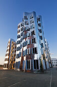 Neuer Zollhof (Architect: F.O. Gehry), Medienhafen, Duesseldorf, North Rhine-Westphalia, Germany