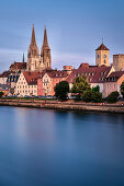 UNESCO World Heritage Old Town of Regensburg, view across the Danube River towards the Regensburg cathedral, Cathedral of St Peter, Bavaria, Germany