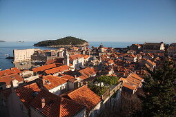 Altstadt von Dubrovnik von der Stadtmauer aus gesehen, Dubrovnik, Dubrovnik-Neretva, Kroatien, Europa