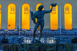 Poseidon Brunnen am Götaplatsen mit Stadttheater, Kunstmuseum und Konzerthalle , Schweden