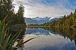 Mirror Lake in der Region Southland, Südinsel, Neuseeland