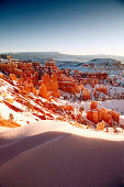 USA, Utah, Bryce Canyon City, Bryce Canyon National Park, sweeping views of the Bryce Amphitheater and Hoodoos from Sunrise Point