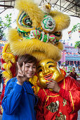 Vietnamesisches Neujahrsfest mit Drachenshow in Saigon, Asien