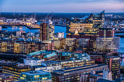 view to Elbphilharmonie and the Hafencity of Hamburg in the twilight, Hamburg, north Germany, Germany