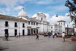 Kathedrale am Hauptplatz in Popayan, Departmento de Cauca, Kolumbien, Südamerika