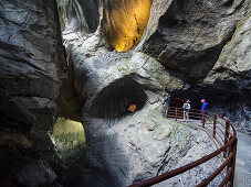 Trümmelbachfälle im Lauterbrunnental, Schweiz, Europa