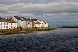 One of the most famous sights of Galway is the Long Walk with its row of beautiful coloured houses situated at the Corrib Harbour, Galway, County Galway, Ireland, Europe