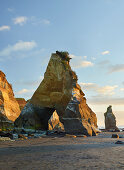 Küste bei den Three Sisters, Taranaki, Nordinsel, Neuseeland, Ozeanien