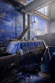 Fabrikhalle mit blauer Farbe, Blaufarbenwerk Schindlers Werk bei...