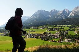 Über Going am Wilden Kaiser, Tirol, Österreich