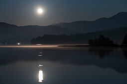 Mondaufgang am Bohinje See, Triglav Nationalpark, Slowenien