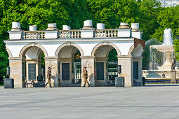 Grab des unbekannten Soldaten, Pilsudski-Platz, Sächsischer Garten, Warschau, Polen, Europa