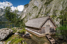 Bootshaus am Obersee mit Kaunerwand, Nationalpark Berchtesgaden, Berchtesgadener Land, Bayern, Deutschland, Europa