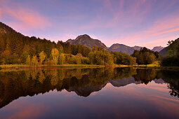 Moorweiher bei Oberstdorf, Allgäu, Bayern, Deutschland