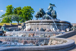 Gefion Fountain (Gefionspringvandet). Bronze fountain completed in 1908, Copenhagen, Zealand, Denmark