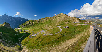 Panorama mit Glockner Hochalpenstraße und Edelweißspitze, Glocknergruppe, Hohe Tauern, Nationalpark Hohe Tauern, Salzburg, Österreich