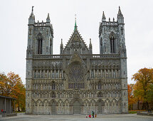 Nidarosdom, Kathedrale (Nidaros domkirke) in Trondheim, Nidelva, Provinz Sör-Tröndelag, Tröndelag, Norwegen, Europa